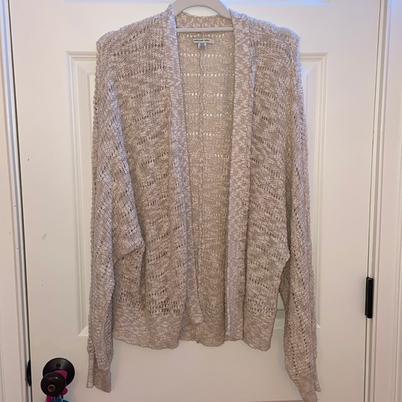 American Eagle Cardigan - Picture 1 of 4